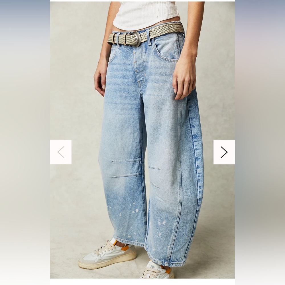 We The Free Good Luck Mid-Rise Barrel Jeans Color: Aegean Size 32 NWT